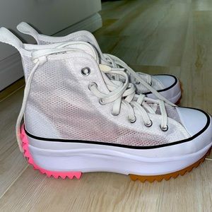 Converse Platform. size 6